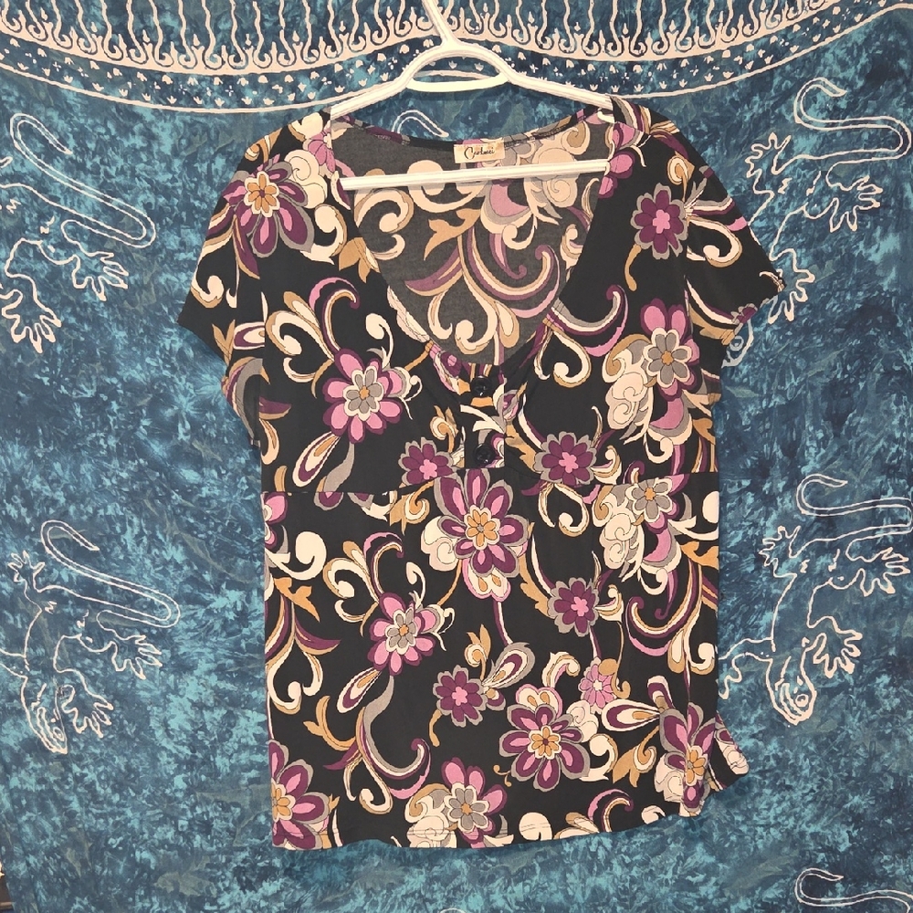 Elegant Floral V-Neck Blouse